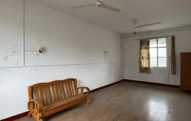 老人抱团养老15年后捐楼,这是怎么回事?