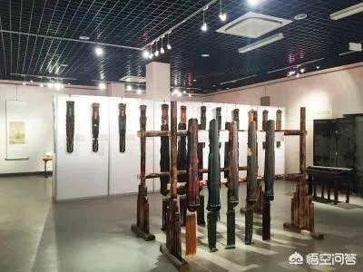 伏羲氏古琴和混沌式古琴哪款更适合男士？