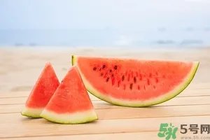 西瓜打针是真的吗?西瓜打药了是什么样子?