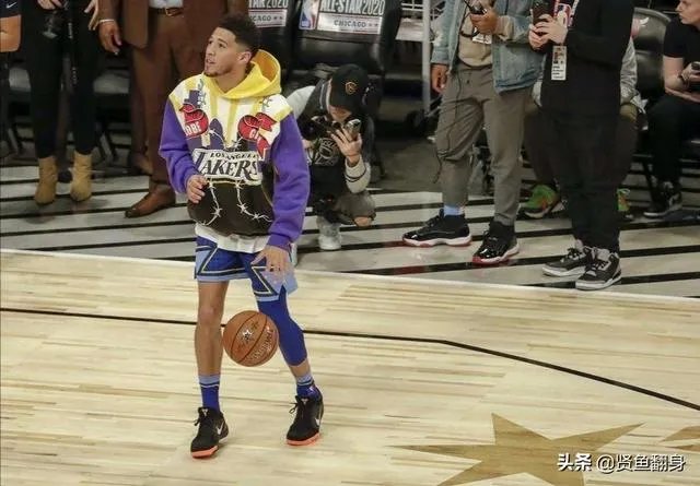 你们还记得全明星赛那些致敬科比的元素吗？