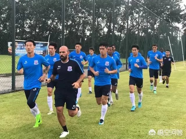 外租半年之后荣昊回归恒大,如今又随申花训练可能再次出租,你是怎么样看的?