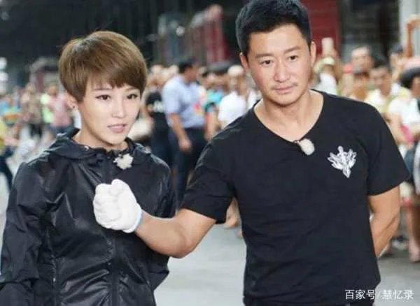 吴京与谢楠相处十分有趣,谁在家中的地位更高一些?