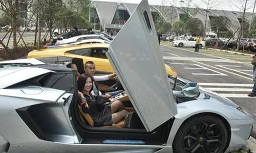 上海空姐骗走亲友900万,她是怎么做的?