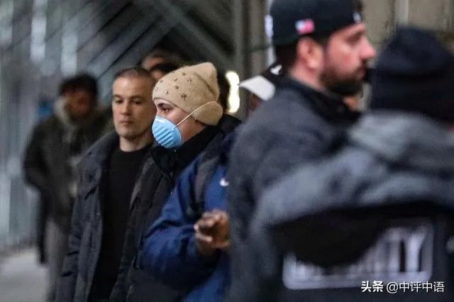 美国确诊人数从前天的35000直降到26000，是真的吗？