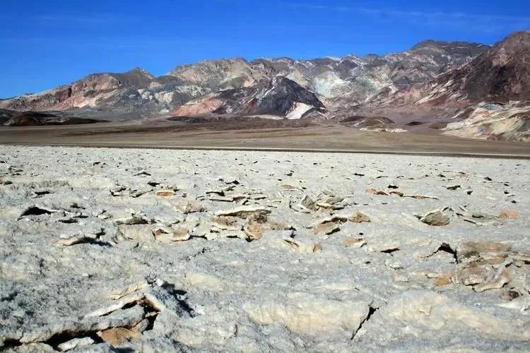 中国十大旅游禁区:谜团至今无法解释!没事千万别去!