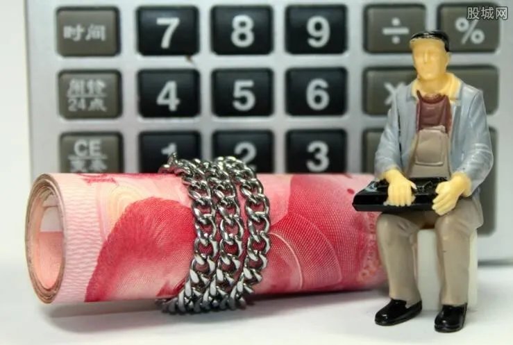 社保资金被侵吞 工人几万保险金为何凭空消失?