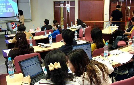 宁夏永宁一学生因网名遭老师辱骂,对此你有什么看法?