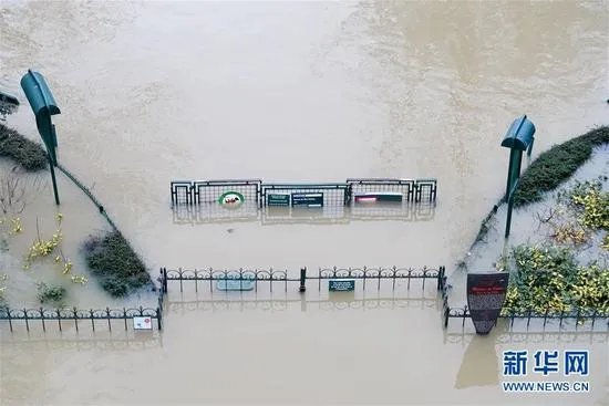 法国洪水橙色预警 水位上涨的还是很迅速