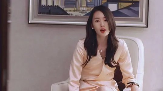 佟丽娅粉丝看不上的剧,为什么却被童瑶演活?