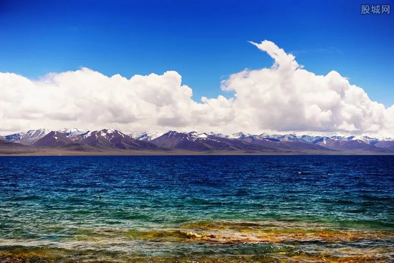 青海湖现开湖奇观 五一去青海湖门票多少钱？