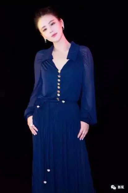 2017金马奖颁奖典礼上,谁的礼服更耀眼?