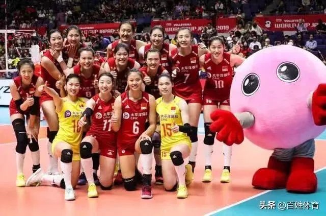 中国女排3-0横扫美国豪取七连胜,引人民日报微博用“七”造词,你怎么看?
