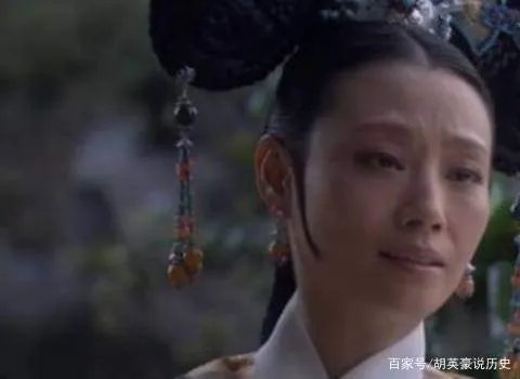 《甄嬛传》曹贵人混迹在华妃宫里，也闻着欢宜香，为何却能生下温宜公主呢？