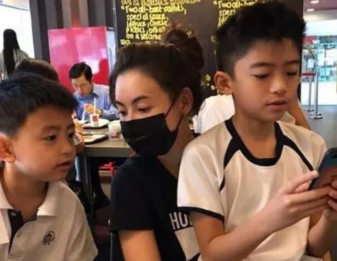 张柏芝谈择偶标准,不接受三个孩子就免谈,她称得上好妈妈吗?