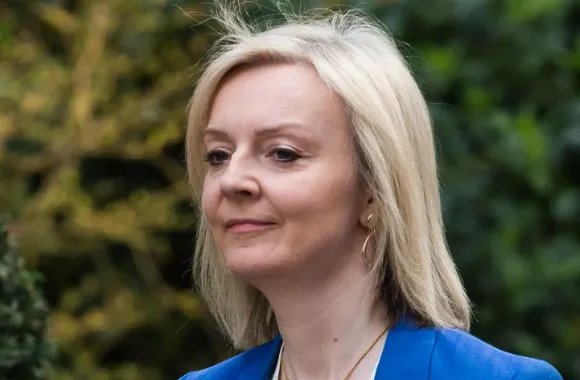 英国女王和首相的区别?