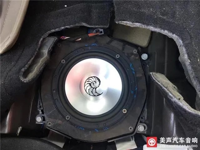 成都有专业宝马音响改装店吗?