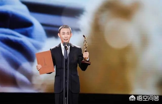 为什么有人说湖南卫视让迪丽热巴李易峰包揽大奖,看似力捧实则为他们招黑?