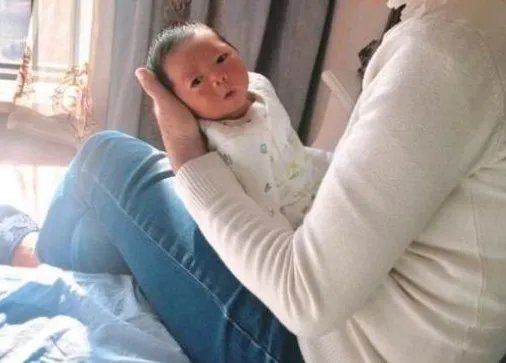 当初将自己整容成范冰冰,嫁给主刀医生的深圳网红,如今怎么样?