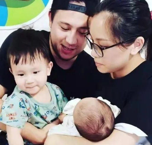 张致恒被曝借钱不还四处赖账,疑遭好友拉黑删除,你怎么看?