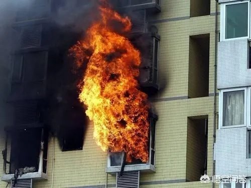 温州高档小区19楼凌晨起火，一家8口3死5伤, 你怎么看？