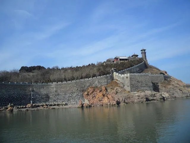 南京回收流失在外明城墙城砖8万块。除了南京，我国还有哪些有城墙的古城？哪个存留最完整？