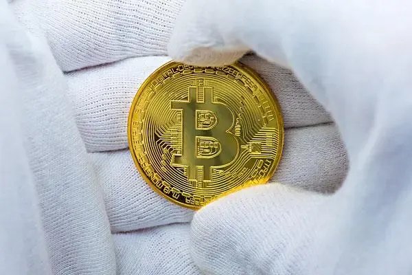比特币和以太坊再现断崖式暴跌,投资虚拟货币存在哪些风险呢?