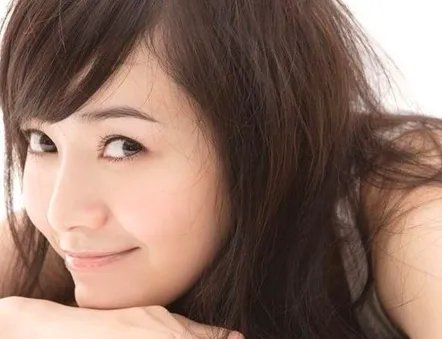 侯佩岑都主持过哪些节目?