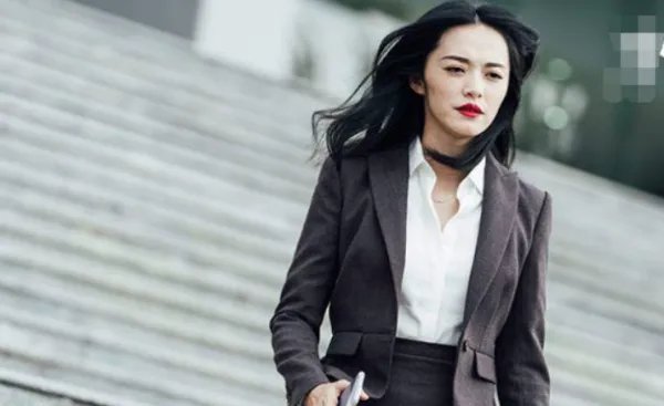 凌潇肃和姚晨为什么离婚