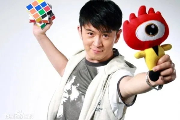 郭家铭发文宣布离婚，他的微博发文内容讽刺吗？