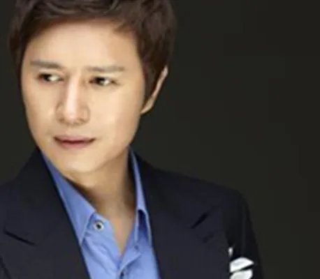 【图】韩国金民钟女友遭曝光  称女友或者老婆就选尹贞伊类型
