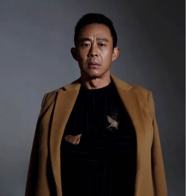 候勇的简介