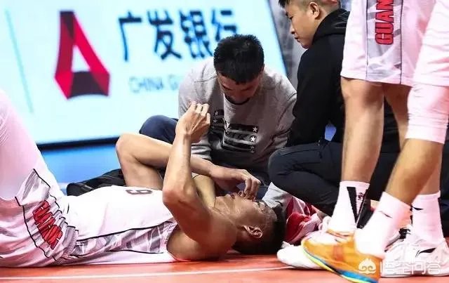 广东队已经15连胜了,你觉得谁能终止他们的连胜脚步?
