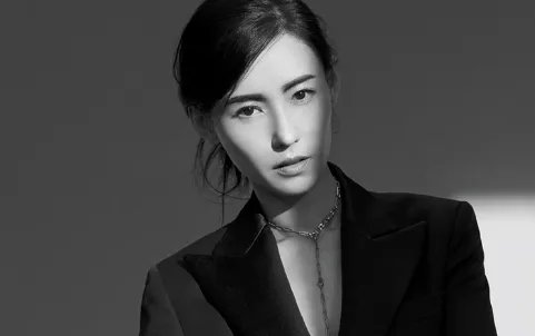 张柏芝谈择偶标准,不接受三个孩子就免谈,她称得上好妈妈吗?