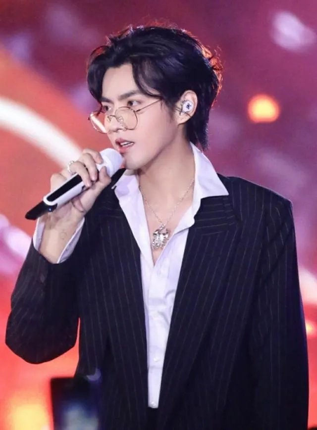 2020各大卫视夸年直播演唱会,可是很多明星都在,是直播吗?