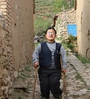 郭省的介绍