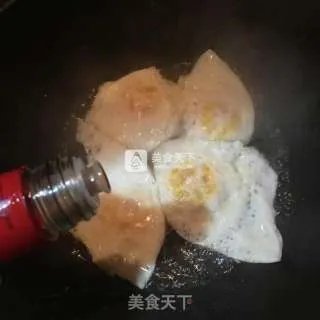 酱油荷包蛋