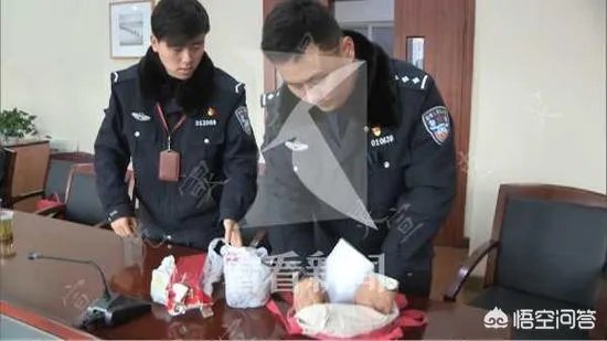 上海一公交车司机捡到10万美金,最终找到失主是一名有精神病史的老人,这事你怎么看?