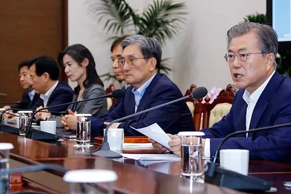 韩国外交官在新西兰大使馆骚扰同性的行为,你怎么看?