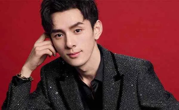 李佳琦为线下活动保安推人道歉,他道歉都说了些什么?