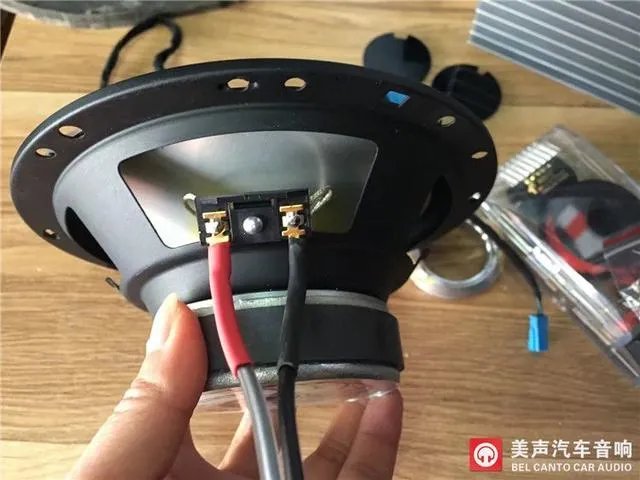成都有专业宝马音响改装店吗?