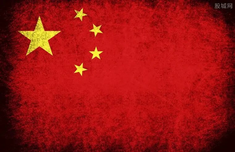 外国人看中国阅兵 70年风风雨雨中国好强大啊