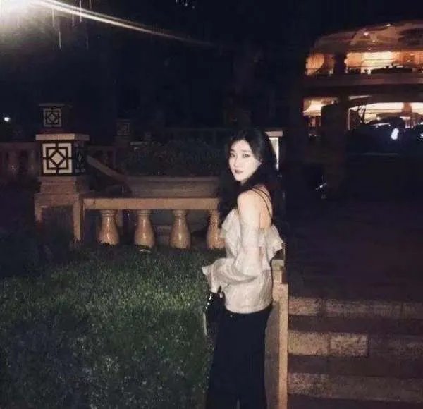 空姐李某珠还有母亲吗