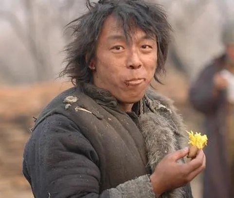 黄渤春晚唱过的歌有哪些 献唱《中国梦》自称底子好
