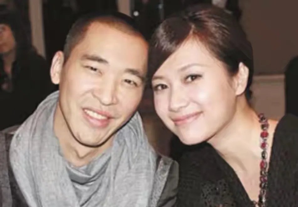 罕见同框,徐静蕾黄立行疑情变!为何两人相处那么久了还没结婚?