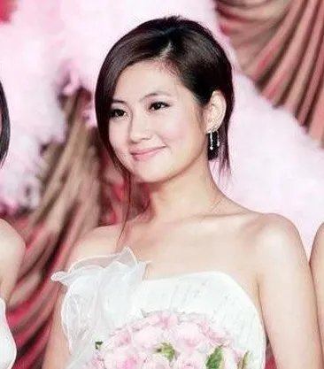 将毁容Selina娶回家后抛弃，人前人后两个模样，张承中图什么了？