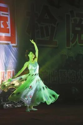 余旭父母一夜未眠 睡在女儿的床上
