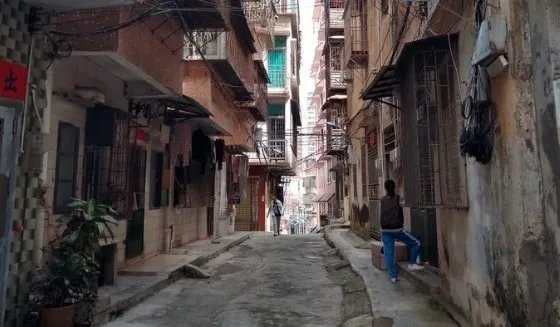 隐秘的角落带火湛江老街,你觉得什么类型的照片适合在这个地方拍摄?