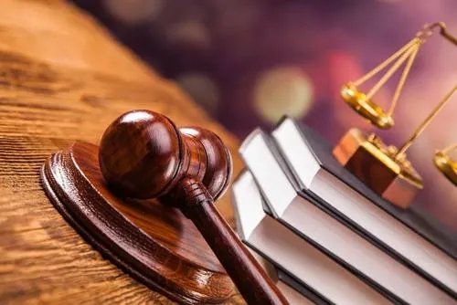 全国首例同性伴侣争抚养权案宣判,同性伴侣是否算是被官方默认合法?