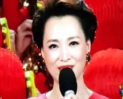 董卿的口红到底是什么牌子的?