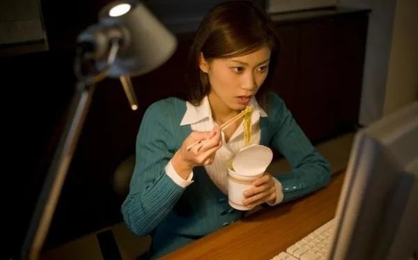 按照劳动法规定“自愿加班不算加班”?